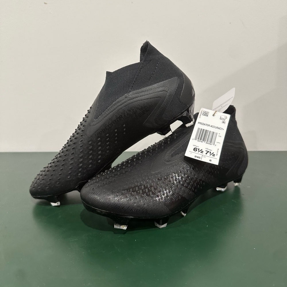 adidas Predator Accuracy+ Firm Ground Soccer Cleats Men's 6 1/2
